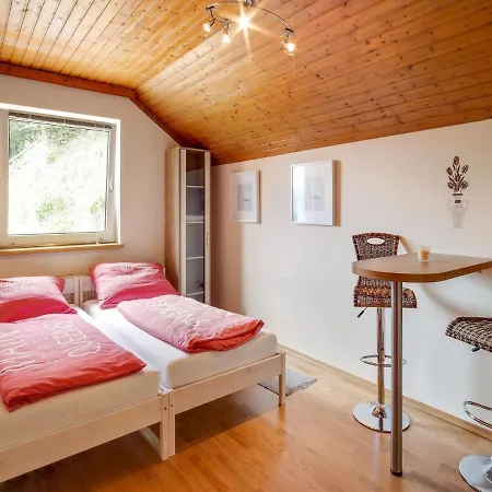 Vakantiehuis Alluring Holiday In Bodensdorf