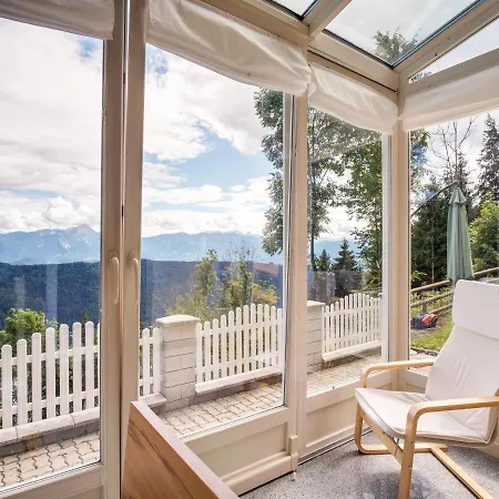 Vakantiehuis Alluring Holiday In *