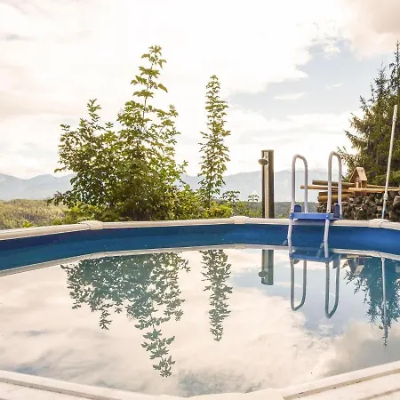 Alluring Holiday In Vakantiehuis *
