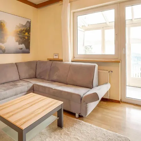 Vakantiehuis Alluring Holiday In *