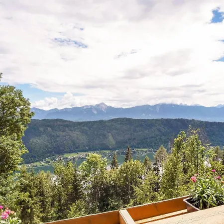 Alluring Holiday In Holiday home Bodensdorf